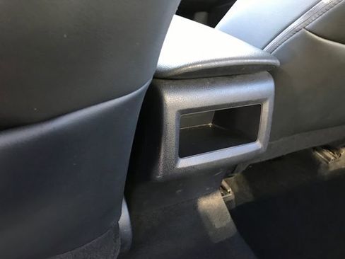 Used 2023 Toyota Camry SE image 18