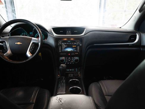 Used 2017 Chevrolet Traverse Premier AWD/4WD image 19