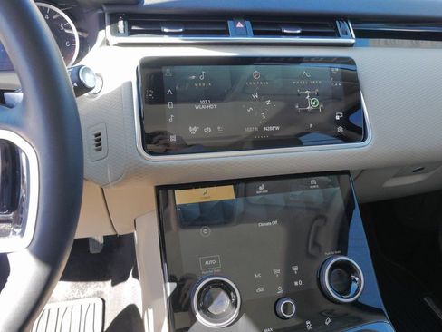 Used 2023 Land Rover Range Rover Velar S image 29