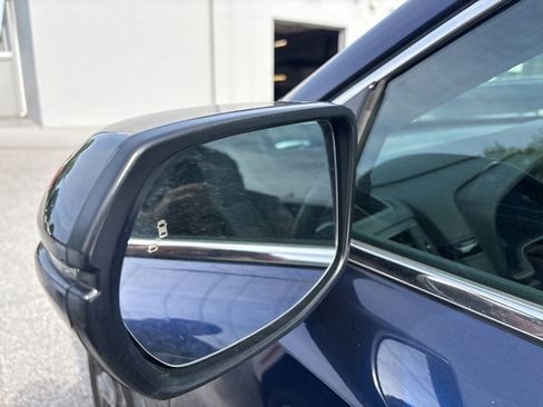 Used 2017 Honda CR-V EX-L image 8