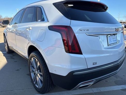 Used 2022 Cadillac XT5 Premium Luxury w/ Technology Package image 4