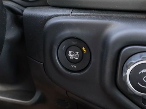 Used 2021 Jeep Wrangler Sport AWD/4WD image 19