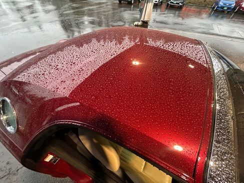 Used 2004 Ford Thunderbird image 27