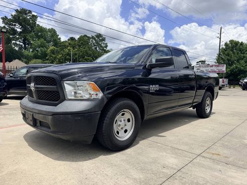 Used 2020 RAM 1500 Tradesman RWD image 2