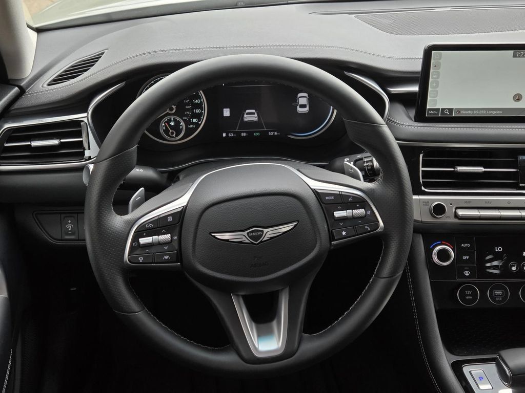 Used 2026 Genesis G70 2.5T AWD/4WD image 24