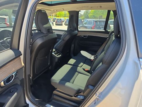 Used 2025 Volvo XC90 B6 Plus AWD/4WD image 25