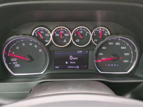 Used 2022 Chevrolet Silverado 1500 LT Trail Boss w/ Bed Protection Package AWD/4WD image 32