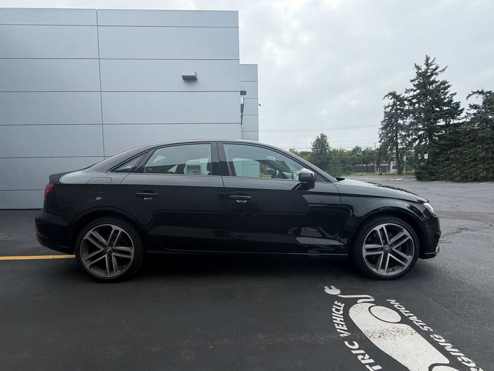 Used 2018 Audi A3 2.0T Premium w/ Convenience Package AWD/4WD image 9