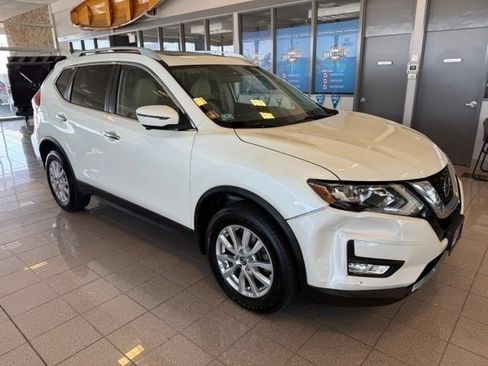 Used 2018 Nissan Rogue SV w/ Sun & Sound Touring Package AWD/4WD image 31