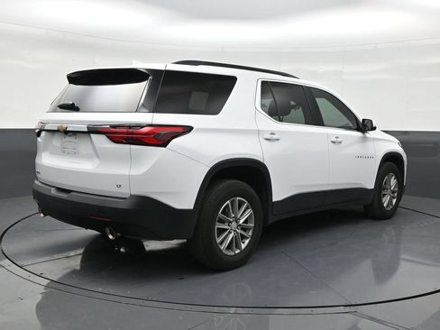 Used 2023 Chevrolet Traverse LT FWD image 5