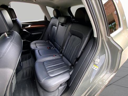 Used 2023 Audi Q5 2.0T Premium Plus w/ Premium Plus Package AWD/4WD image 20