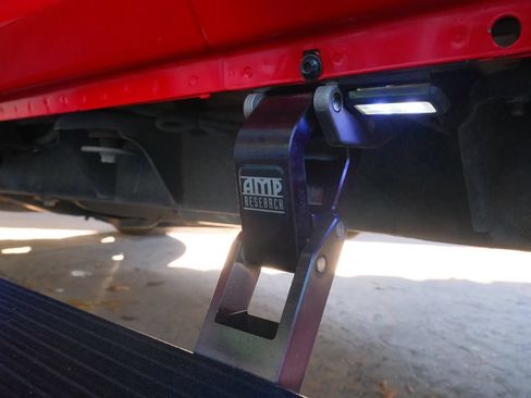 Used 2015 Jeep Wrangler Unlimited Sahara AWD/4WD image 32