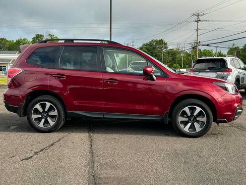 Used 2018 Subaru Forester 2.5i Premium w/ All-Weather Package AWD/4WD image 2