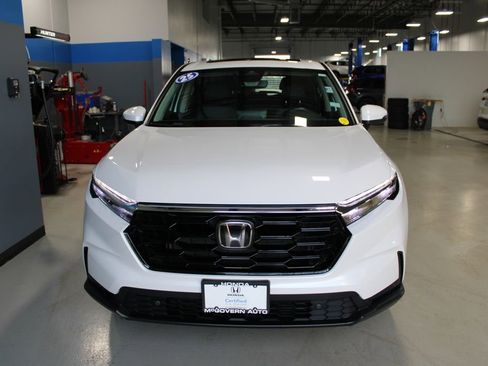 Certified 2025 Honda CR-V EX-L image 3