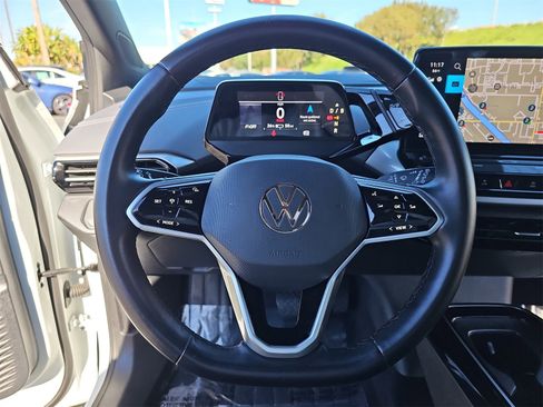 Used 2023 Volkswagen ID.4 S image 18