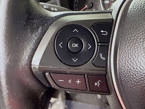 Used 2020 Toyota Corolla SE image 14