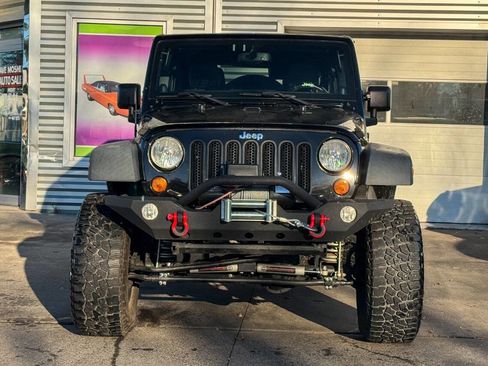 Used 2013 Jeep Wrangler Unlimited Rubicon w/ Dual Top Group image 8