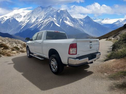 Used 2021 RAM 2500 Big Horn AWD/4WD image 3