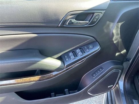 Used 2019 Chevrolet Tahoe LT image 16