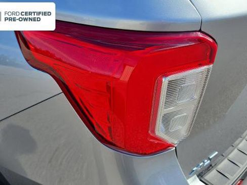 Certified 2021 Ford Explorer XLT w/ Equipment Group 202A AWD/4WD image 30