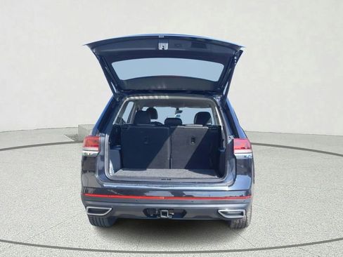 Used 2023 Volkswagen Atlas SE image 12