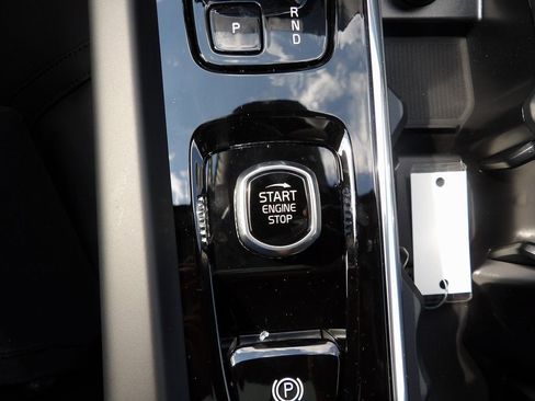 New 2026 Volvo XC60 B5 Plus w/ Protection Package Premier image 22