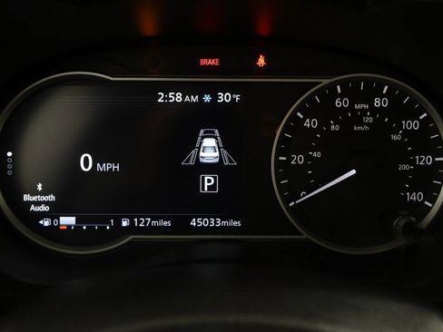 Used 2020 Nissan Versa SV image 14