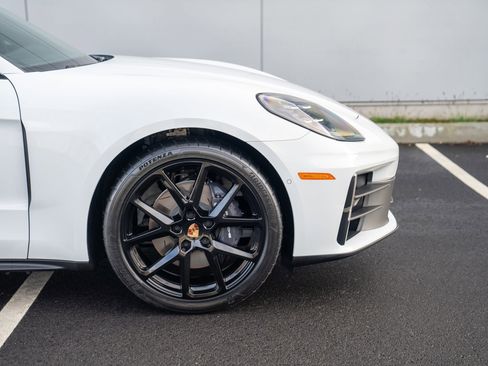 New 2026 Porsche Panamera 4 image 9