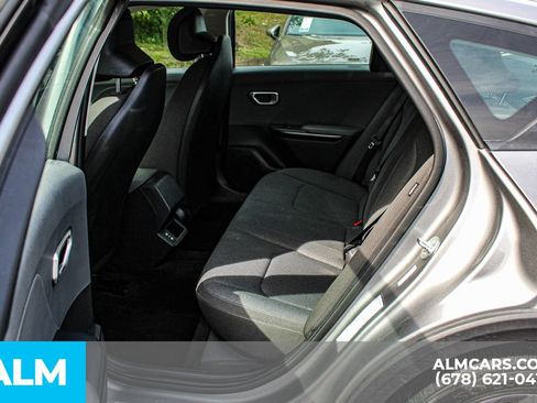 Used 2025 Kia K4 FWD image 17