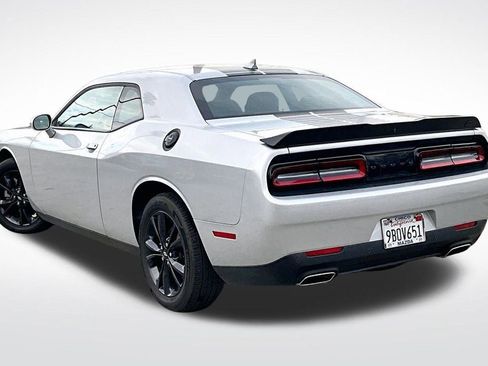 Used 2022 Dodge Challenger SXT w/ Driver Convenience Group image 13