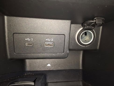 Used 2023 Nissan Kicks SV image 19