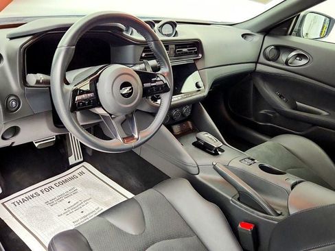 Used 2025 Nissan Z Performance w/ Floor Mat Package RWD image 11