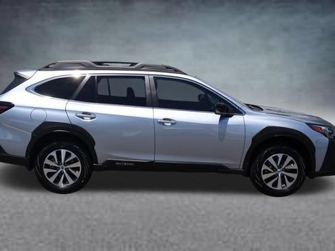 Certified 2025 Subaru Outback Premium AWD/4WD image 2