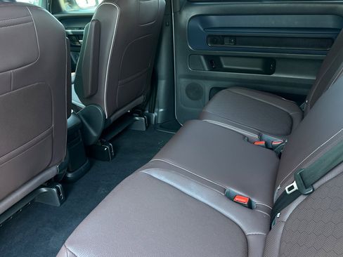 New 2025 Volkswagen ID. Buzz Pro S image 10