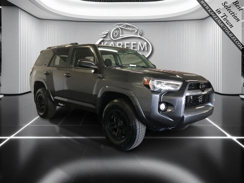 Used 2019 Toyota 4Runner SR5 image 3