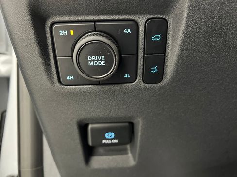 Used 2025 Ford Expedition Platinum AWD/4WD image 57
