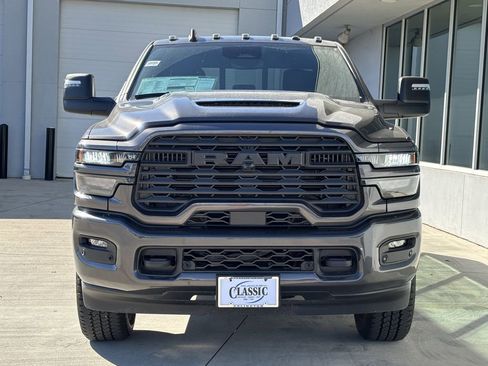 New 2026 RAM 2500 Tradesman AWD/4WD image 7