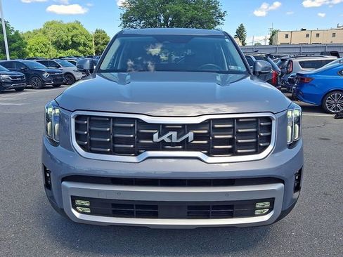Used 2023 Kia Telluride SX Prestige AWD/4WD image 2