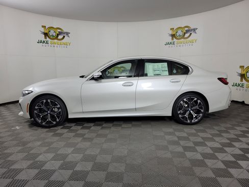 New 2026 BMW 330i xDrive 330i xDrive w/ Premium Package image 4