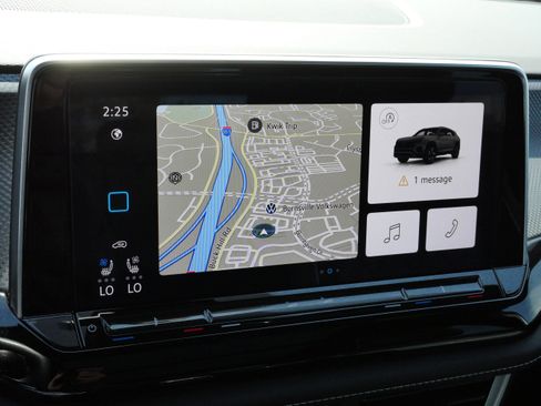 Used 2024 Volkswagen Atlas Cross Sport SEL Premium R-Line AWD/4WD image 31