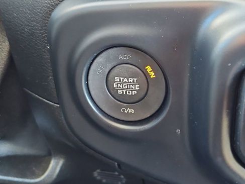 Used 2019 Jeep Wrangler Moab w/ Quick Order Package 24M Moab image 22