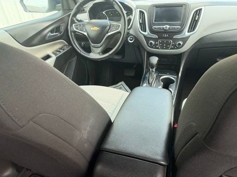 Used 2022 Chevrolet Equinox LT w/ Driver Convenience Package FWD image 38