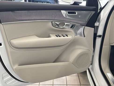 New 2026 Volvo XC90 T8 Ultra w/ Protection Package Premier AWD/4WD image 21