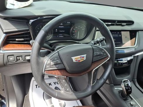 Used 2021 Cadillac XT5 Premium Luxury FWD image 22