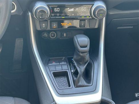 Used 2019 Toyota RAV4 XLE image 21