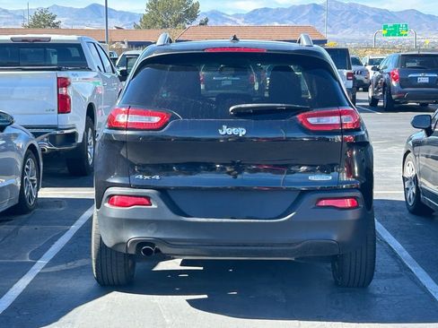 Used 2014 Jeep Cherokee Latitude w/ Cold Weather Group image 6