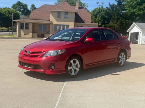 Used 2012 Toyota Corolla S FWD image 4