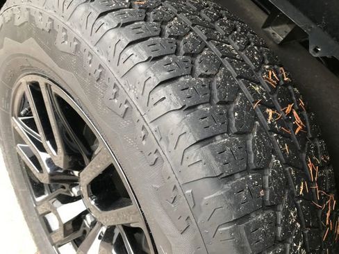 Used 2024 GMC Sierra 1500 Elevation image 13