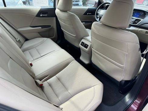 Used 2015 Honda Accord EX-L image 12