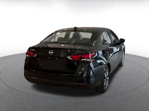 Used 2025 Nissan Versa SV FWD image 10